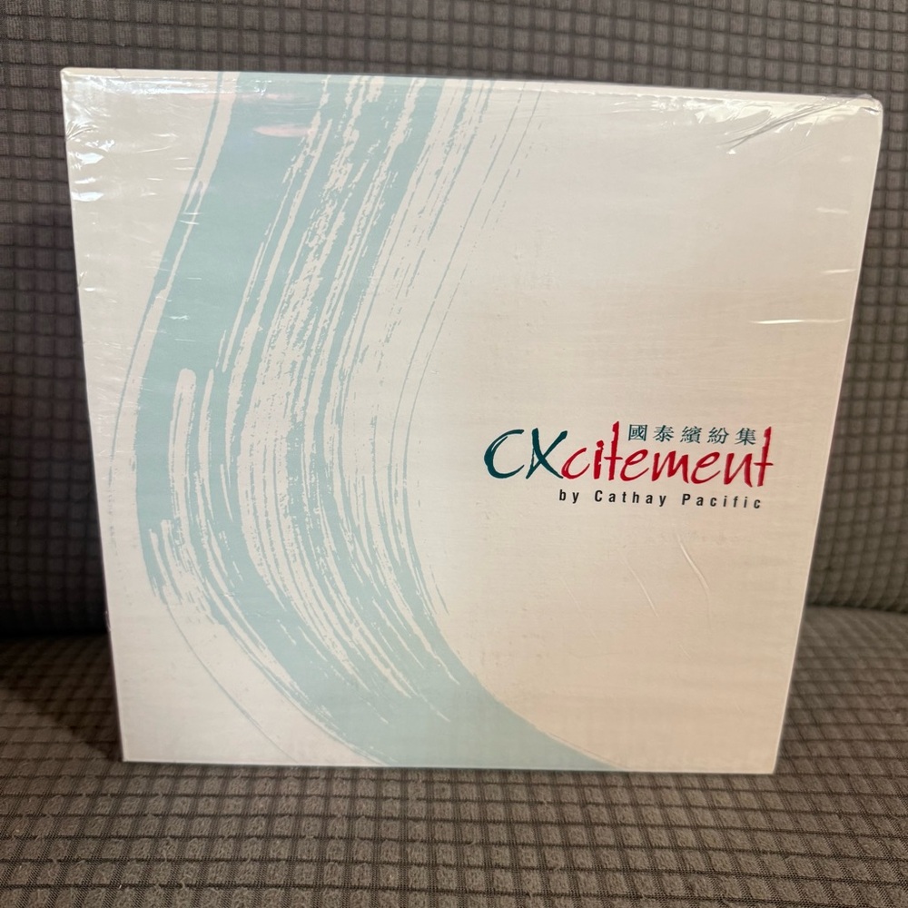 Cathay Pacific Boeing 777-300 Model Kit CXcitement Sealed 1:400 Scale Herpa Wing